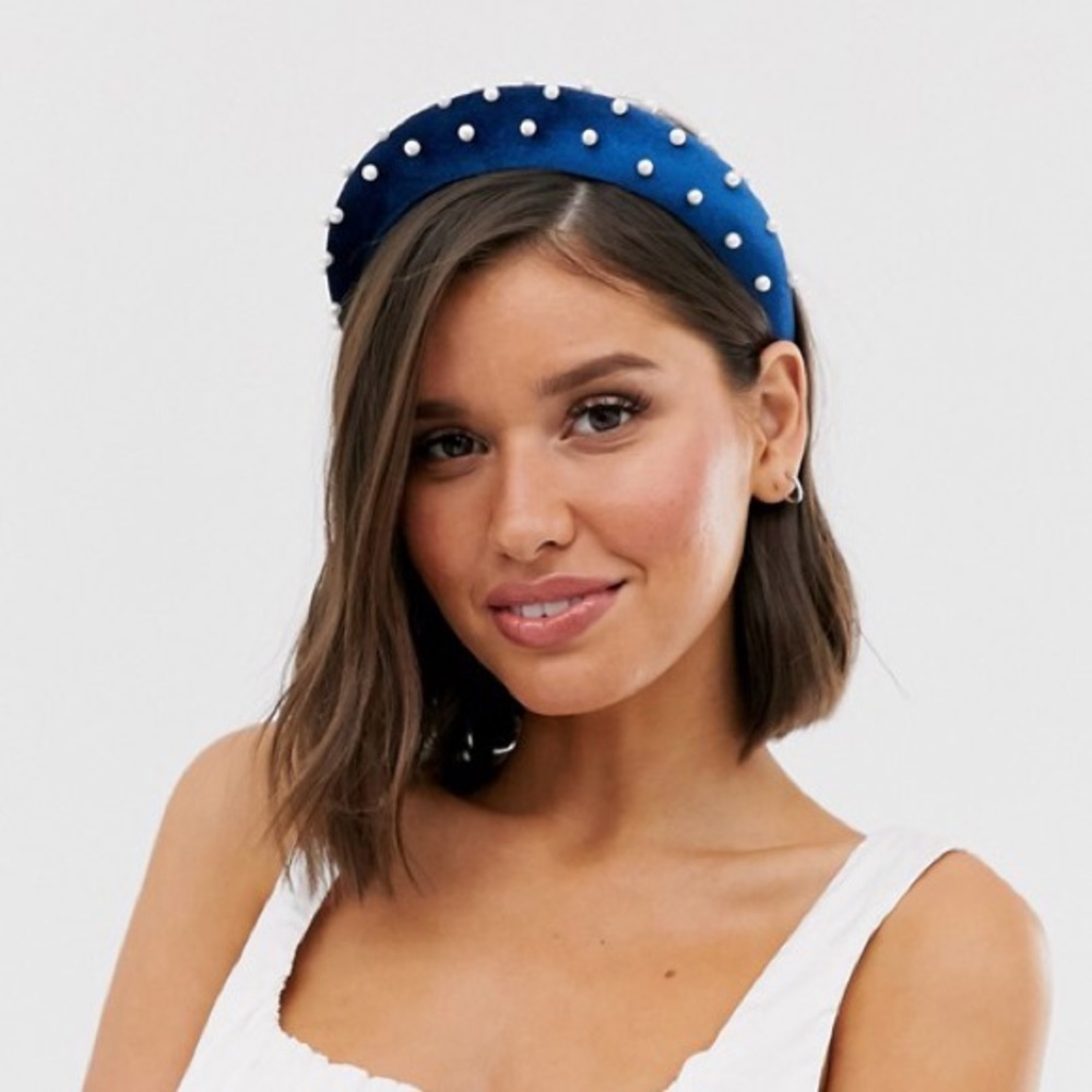 Blue headband with pedal accents!